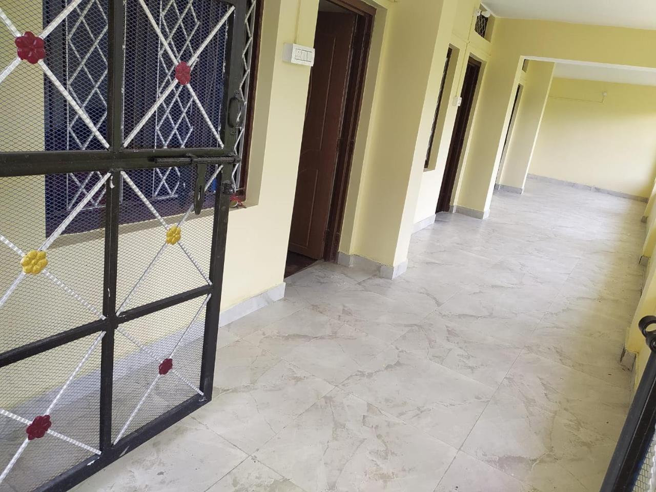 Hotel Narayana Residency Gupta Kāshi エクステリア 写真