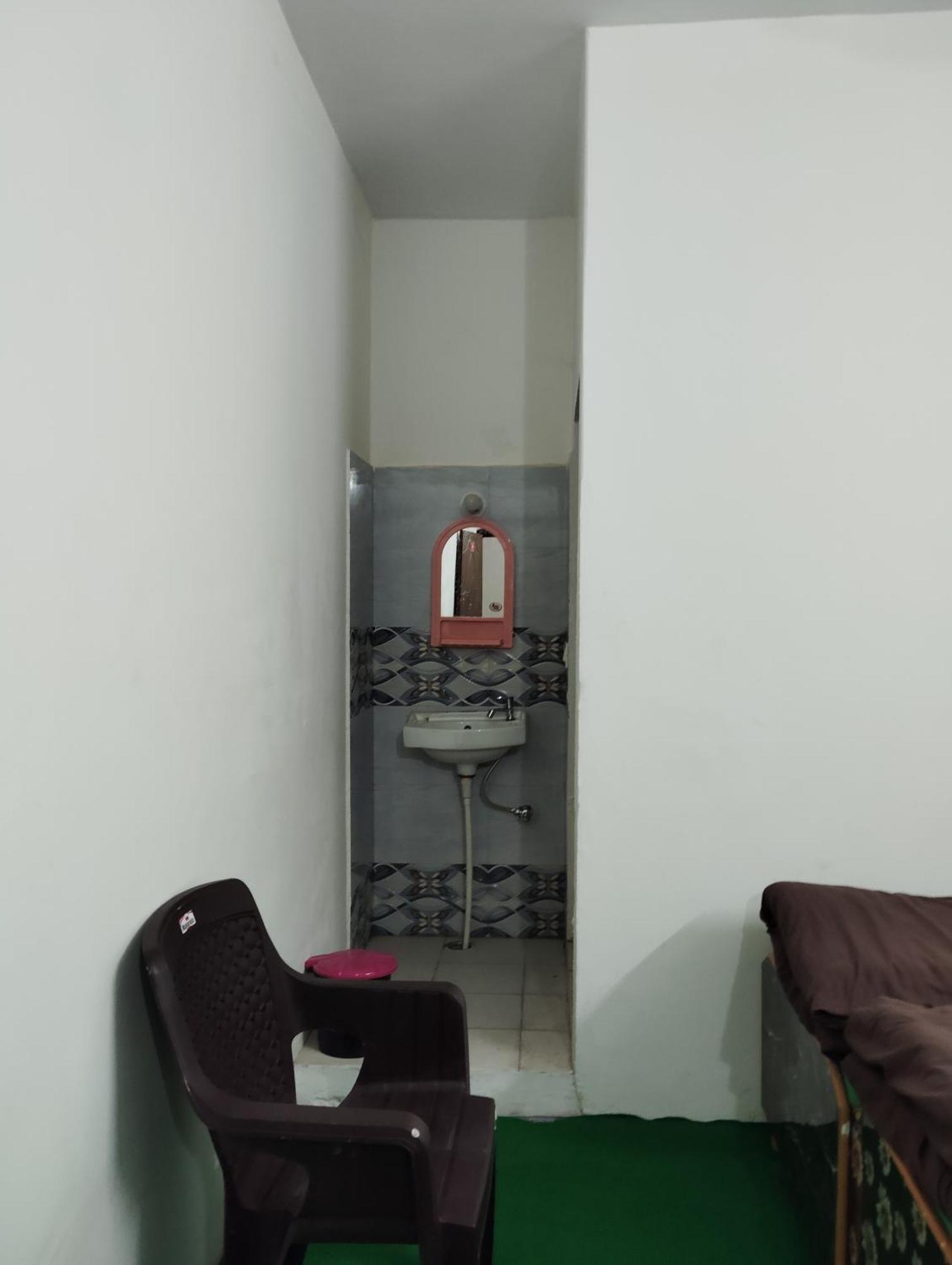 Hotel Narayana Residency Gupta Kāshi エクステリア 写真